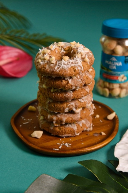 Mauna Loa's Keto Macadamia Nut Donuts with White Cocoa Glaze – Hawaiian Host X Mauna Loa