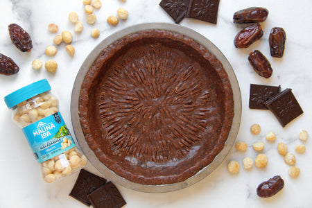 No-Bake Chocolate Macadamia Date Pie Crust